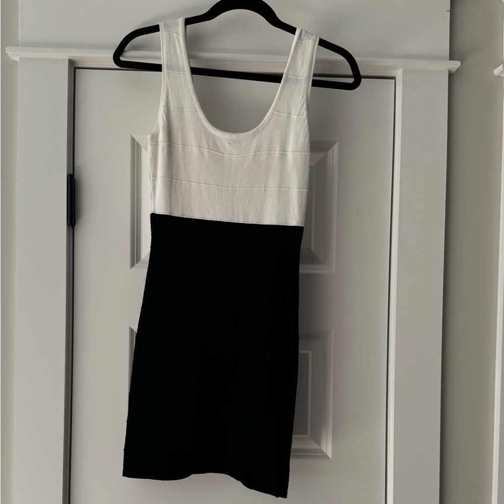Forever 21 Color Block white and black Dress Size Small